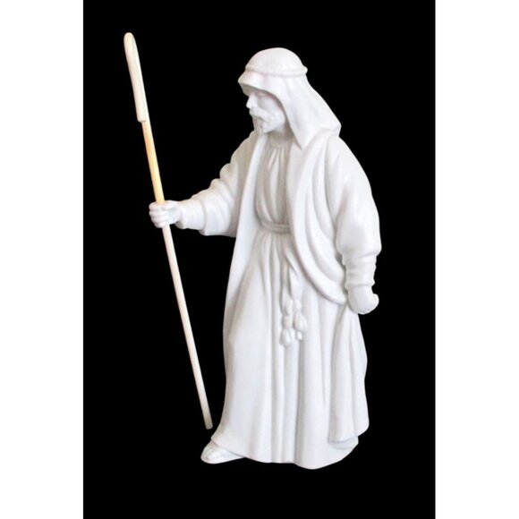 Avon Nativity Collectibles The Shepherd Figurine  - Vintage 1983 White Porcelain - Picture 4 of 10